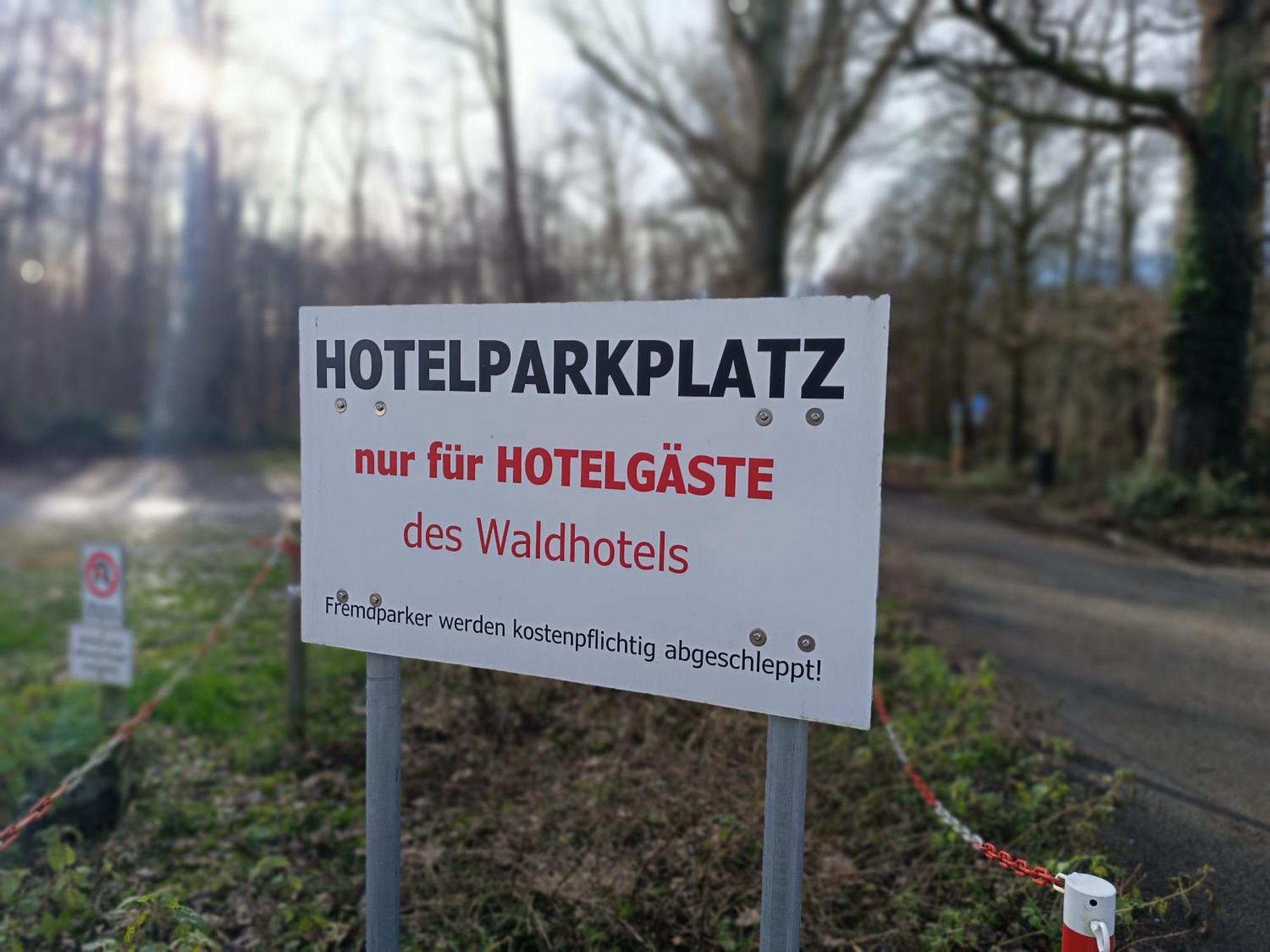 Waldhotel Unterbach Отель Дюссельдорф