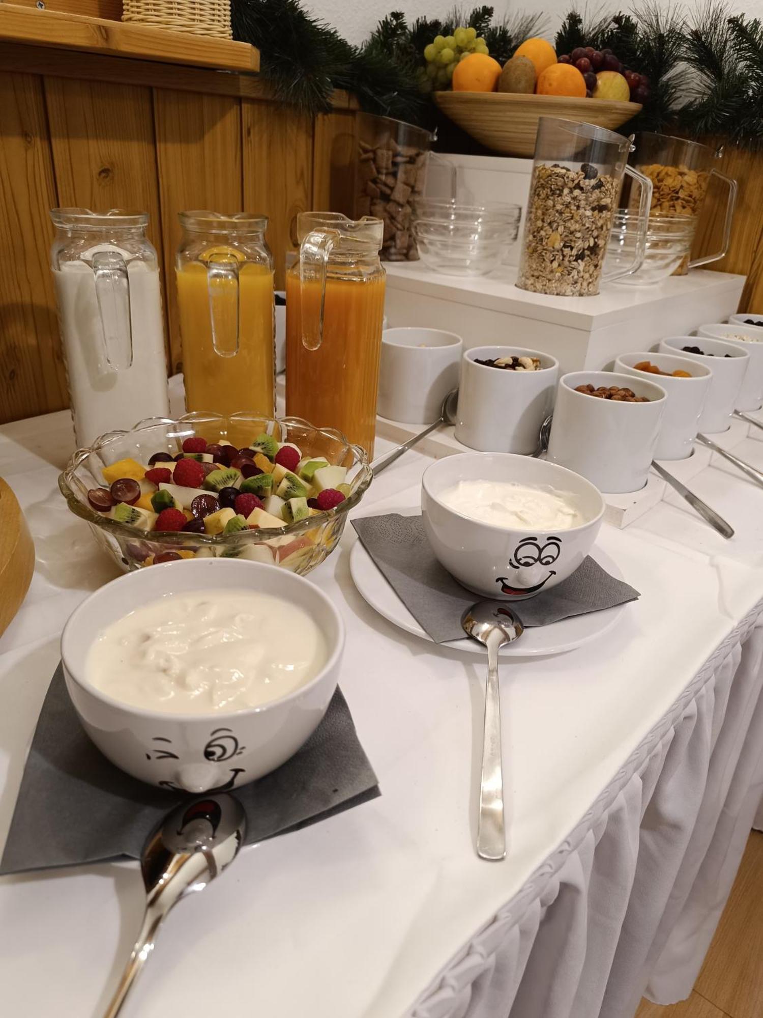 Waldhotel Unterbach Отель