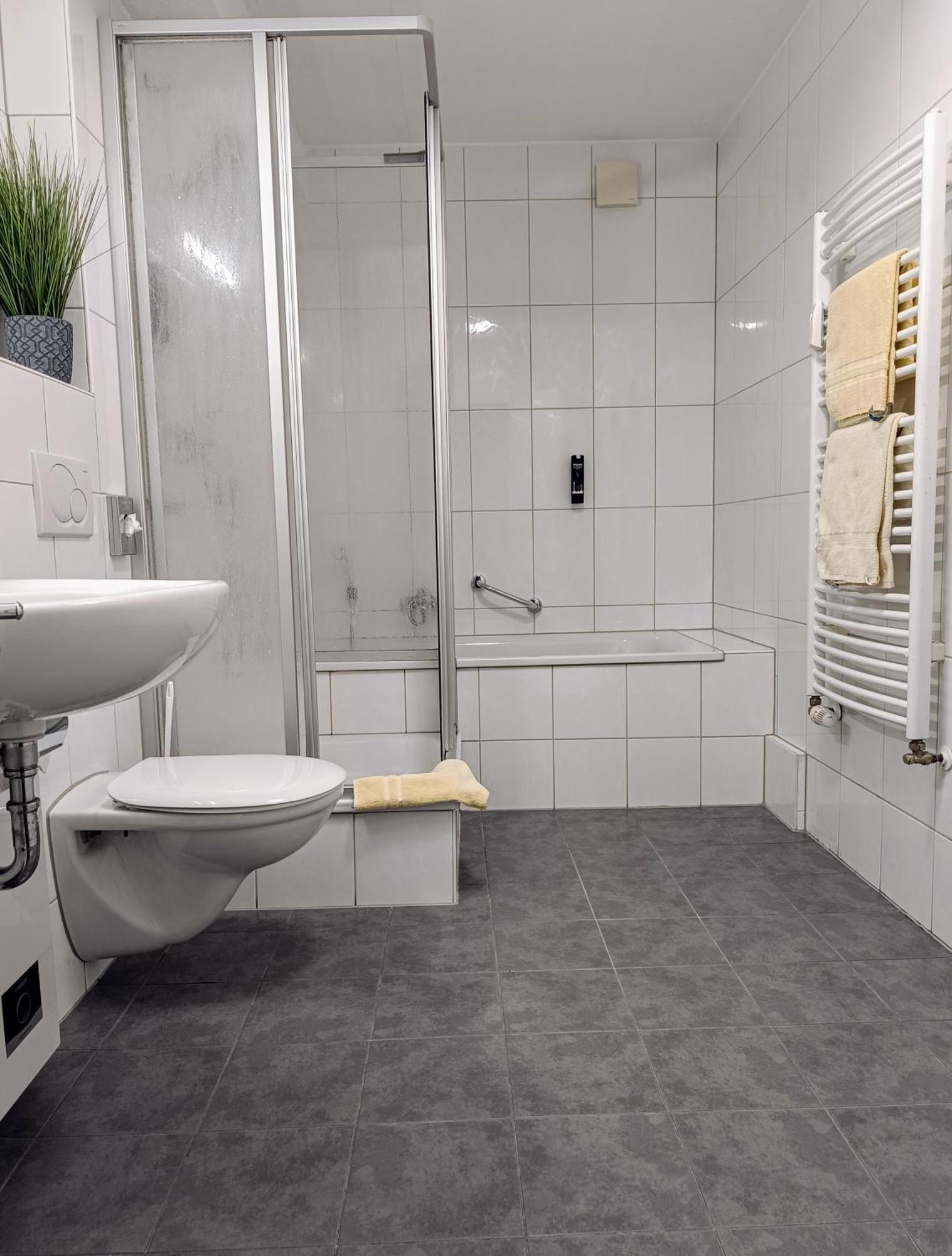 Waldhotel Unterbach Отель 2*